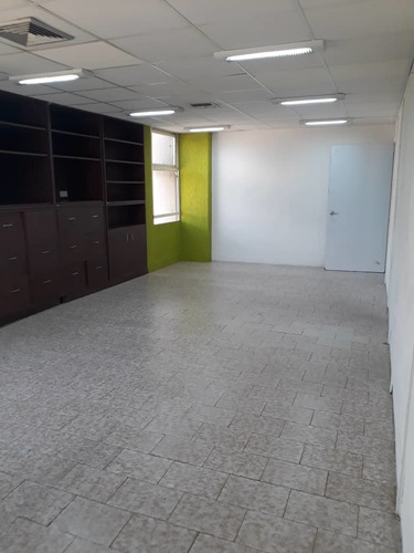 Imagen 3 de 12 de Oficina En Venta Torre Cosmopolitan Urb Calicanto 4128849102