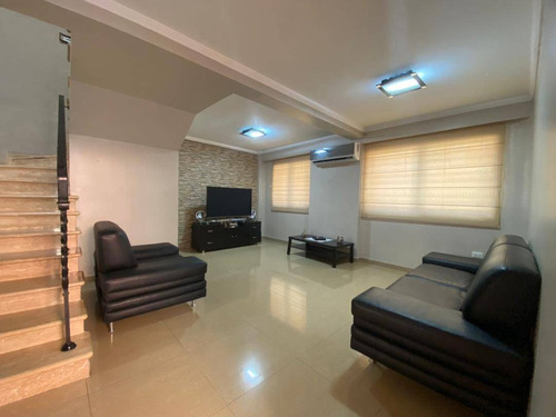 Imagen 4 de 14 de 156464 Miriela Rodríguez 04144815647 Venta Townhouse Conj. Marsella