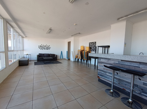 Home Estudio En Buzo Sobenes 4650, Metro Ecuador.