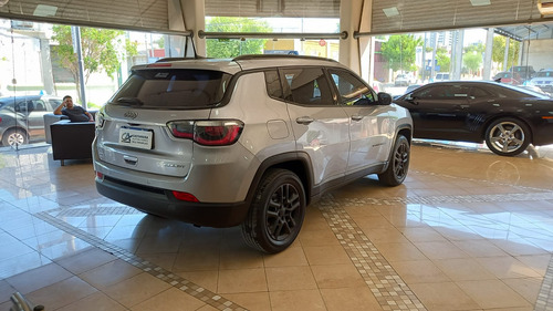 Jeep Compass 2.4 Sport