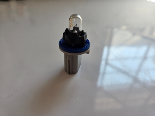 Socket Pellizco Foco Nissan Versa 20-21-2022-2023-2024 (Usado)