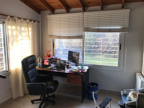 Imagen 11 de 26 de Venta Casa 4 Amb. C/ Pileta, Quincho Parque Leloir Ituzaingo