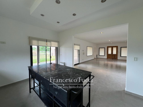 Casa En Venta 5 Ambientes Santa Irene, Comarcas Del Luján