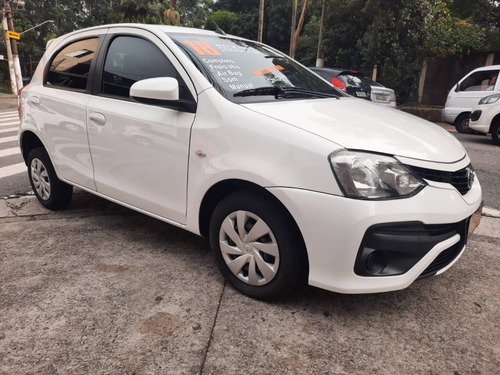 Imagem 4 de 15 de Toyota Etios 1.5 Xs 16v Flex 4p Manual