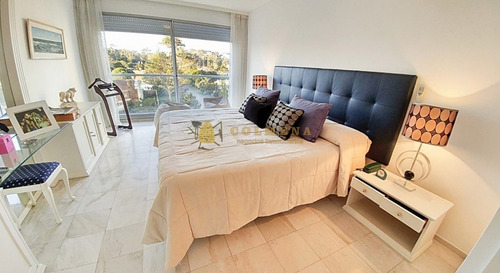 Apartamento En Primera Linea - Consulte!!!!!!- Ref: 2441