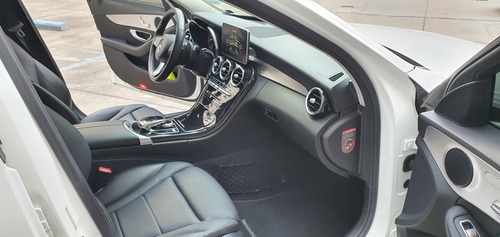 Imagen 8 de 14 de Mercedes-benz C250