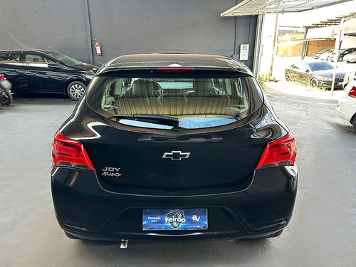 Chevrolet Onix 1.0 JOY PLUS BLACK 8V