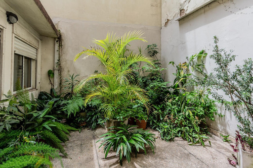 Departamento En Venta En Recoleta, Capital Federal, Buenos Aires