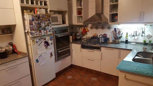 Impecable Casa En Adrogué