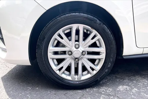 Mitsubishi Mirage 2024