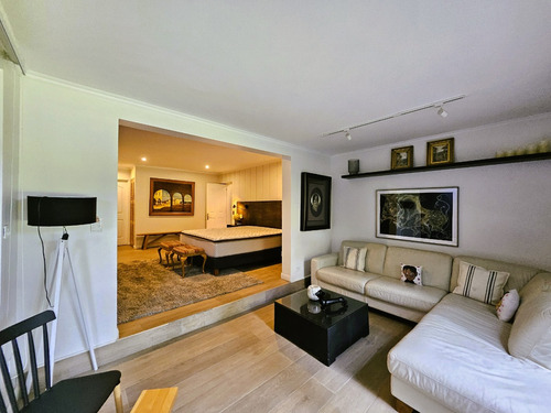 Arriendo Casa En Cond. Amoblada 5d6b Cam. Otoñal