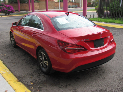 Imagen 4 de 15 de Mercedes-benz Clase Cla 1.6 200 Cgi Sport At