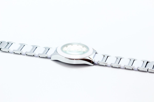 Imagen 3 de 10 de Reloj Weiqin Original Plateado Dama Unisex Ceramica Blanca Moda Movimiento Japones R40