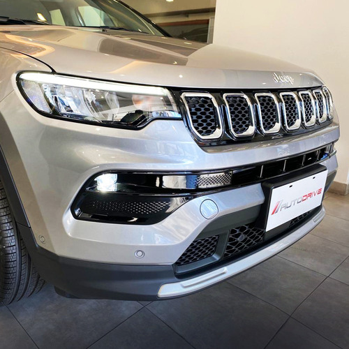Imagen 3 de 25 de Jeep Compass Limited Plus H 2023