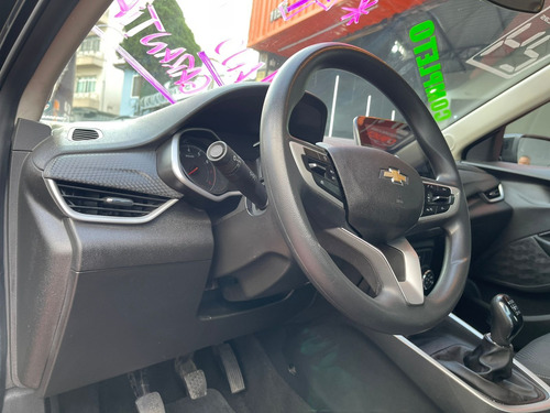 Chevrolet Onix plus 1.0 Lt 4p