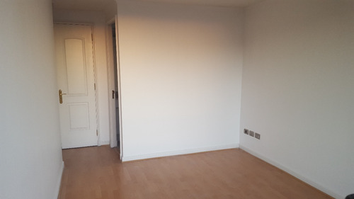 Comodo Depto 3 Dorm, 2 Baños, Estacionamiento Subte Y Bodega