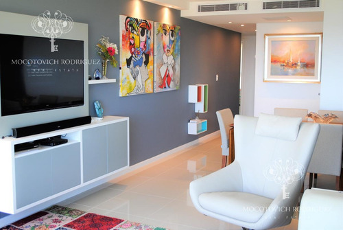 Apartamento En Venta Dos Dormitorios- Lumiere Punta Del Este - Frente Al Mar - Mansa - Servicios