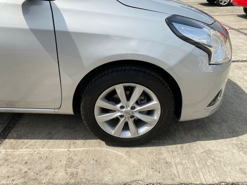 Imagen 9 de 15 de Nissan Versa 2019 1.6 Advance Mt