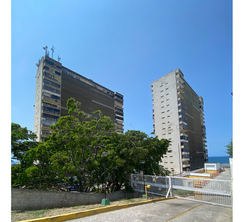 Apartamento Ph En Playa Grande 