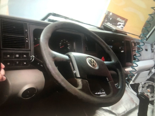 Volkswagen Constellation-24-250/2007/2008 Trucado