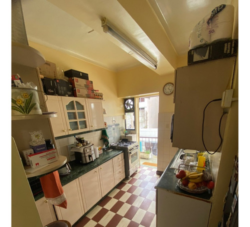 Vendo 2 Excelentes/amplios Deptos Antiguos Pero Remodelados