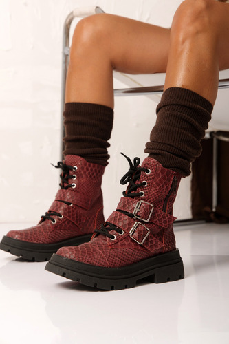 Borcegos Mujer Cuero Vacuno Reptil Croco Cierre Botas Emi