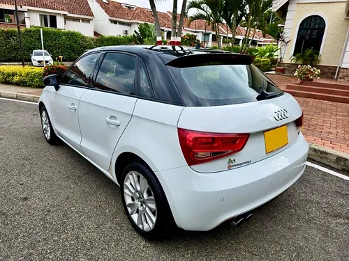 Audi A1 1.4 Tfsi Ambition Plus 5 Puertas