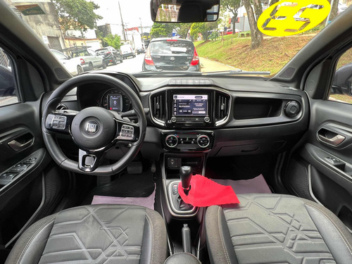 Fiat Strada 1.3 Volcano Cab. Dupla 16v Flex 4p
