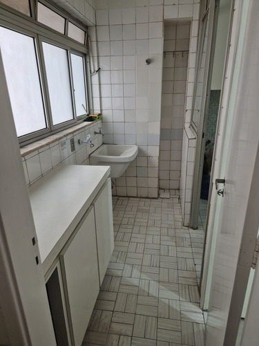 Apartamento 3 Quartos 2 Banheiros 1 Suíte Otimo