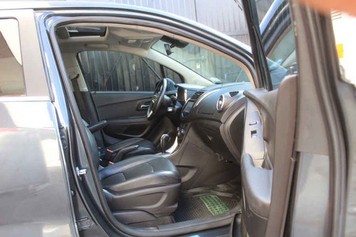 Imagen 13 de 15 de Chevrolet Trax 2016 5p Ltz L4/1.8 Aut