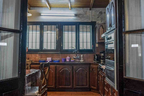 Casa En Venta Adrogue-ideal Inversor-lote 870 M2