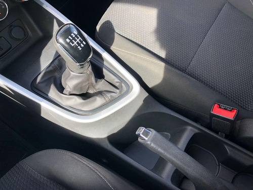 Chevrolet Onix HEV/ 10MT LT2