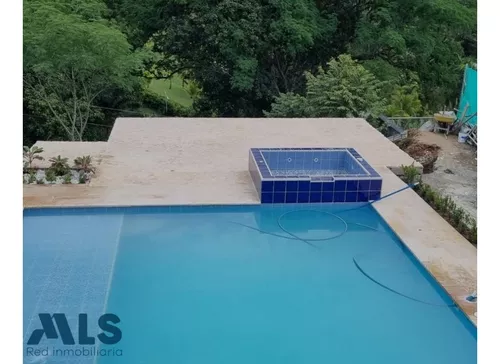Vive Tranquilo Y Rodeado De Verde.(mls#243726)