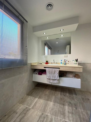 Imagen 13 de 26 de Venta - Departamento Edificio Palmetto
