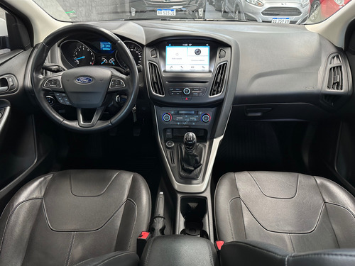 Ford Focus III 2.0 Sedan Se Plus Mt