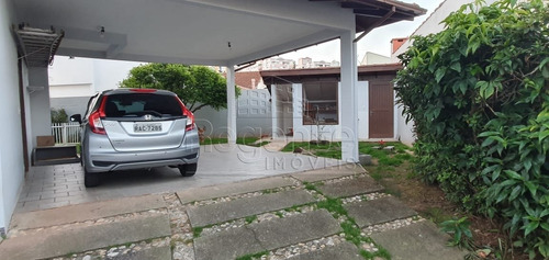 Imagem 3 de 15 de Casa A Venda Com 4 Quartos No Bairro Parque Sao Jorge Em Florianopolis. - V-81231