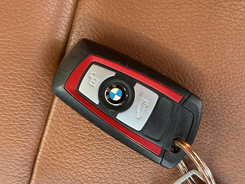 BMW Serie 3 2.0 330ia Sport Line At