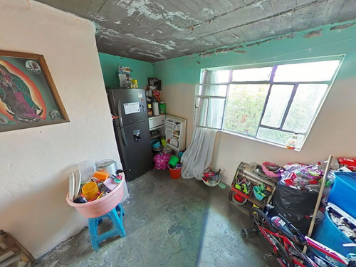 ¡gran Oportunidad En Ecatepec! Casa En Venta Con Distribución En Dos Niveles Y C