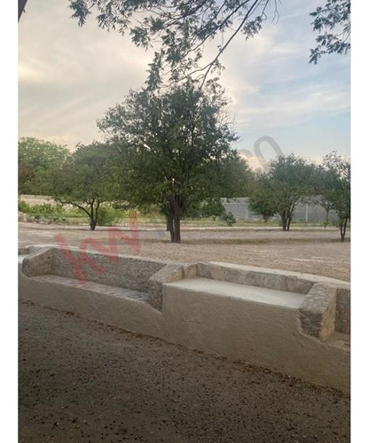 Quinta De Ensueño: Vida Céntrica En García