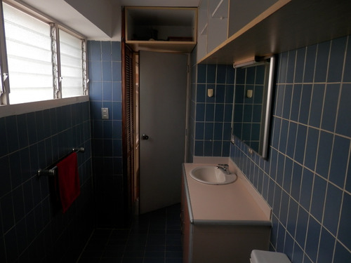 Imagen 8 de 13 de Apartamento En Alquiler En San Bernardino, A Cuadra Y Media Del Instituto Clinico Otorrino .