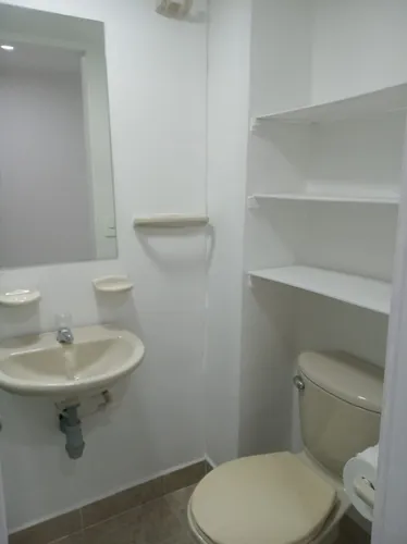 Apartamento En La Inferior Con Los Parra (poblado)