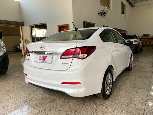 Imagem 4 de 8 de Hyundai Hb20s 1.6 Comfort Plus Aut