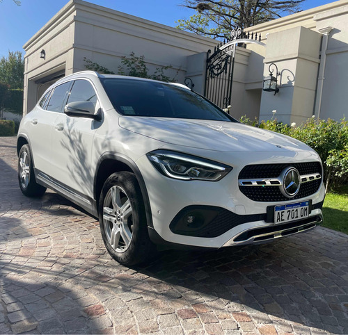 Mercedes-Benz Clase GLA 1.6 Gla200 Urban 156cv