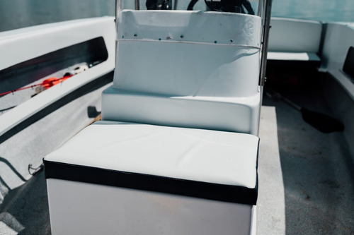 Lancha Furia Sport Con Mercury 75hp 2 T + Trailer