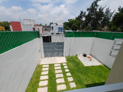 Casa En Venta En Col. Hermenegildo Galeana Con 4 Recamaras