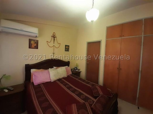 Imagen 16 de 22 de Gustavo Zavala Rentahouse 22-8356