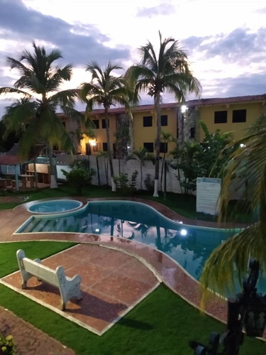 Imagen 2 de 12 de Se Vende Apartamento En Ciudad Flamingo. Falcon
