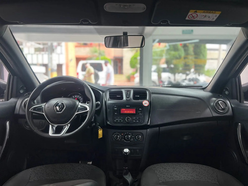 Renault Logan 1.6 At