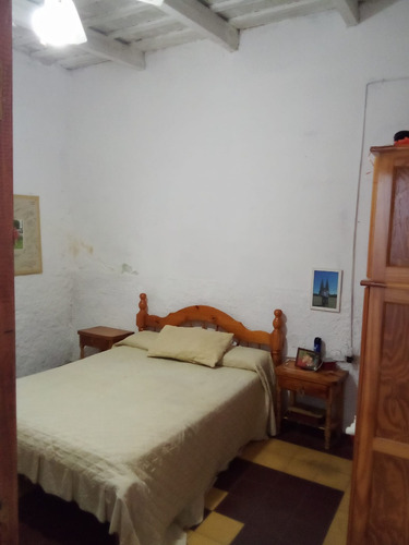 Casa En Dolores Oportunidad, Muy Buena Ubicación