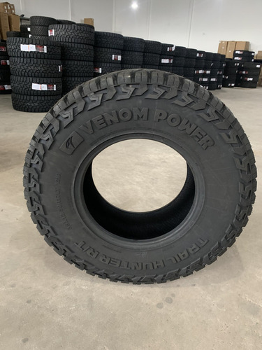 Pneu Aro 17 35X12.50R17 Venom Power R/T 10PR 121Q Design Agressivo Estilo Off-Road Alta Performance Ideal Para SUV e 4x4 Excelente Tração e Estabilidade em Todos Terrenos